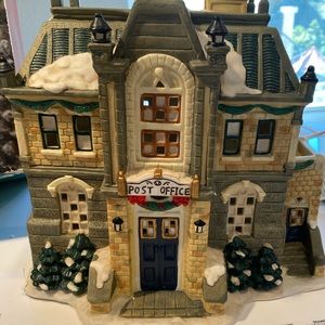 Village Square Mervyns Vintage 1997 Light up Post office